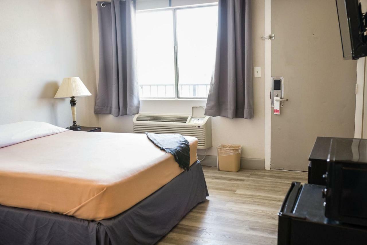 Merit Inn And Suites Beaumont Esterno foto