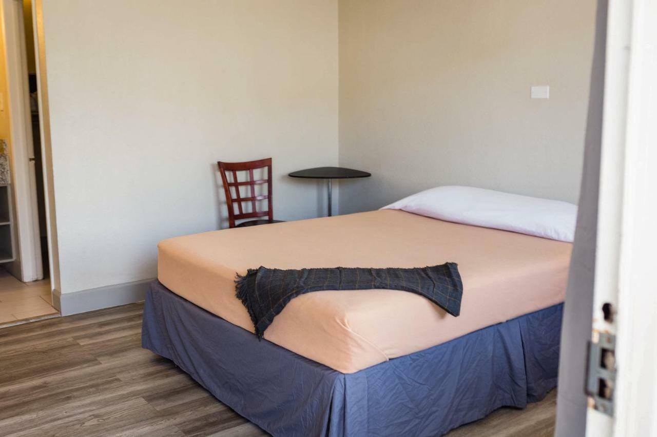 Merit Inn And Suites Beaumont Esterno foto