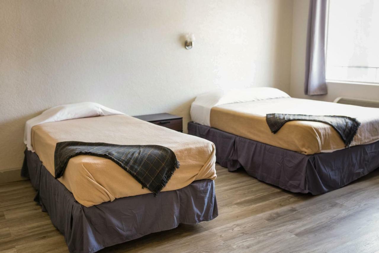Merit Inn And Suites Beaumont Esterno foto