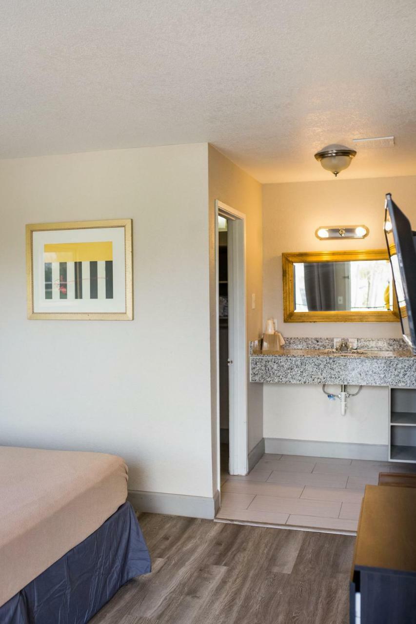 Merit Inn And Suites Beaumont Esterno foto