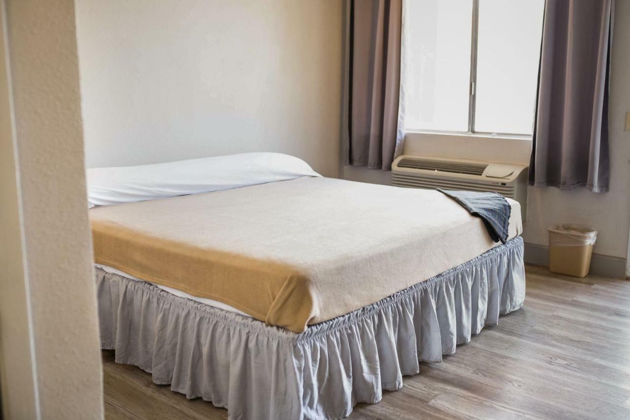 Merit Inn And Suites Beaumont Esterno foto