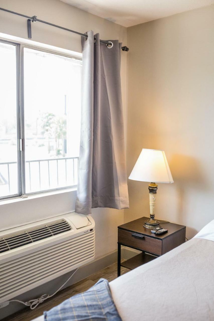 Merit Inn And Suites Beaumont Esterno foto
