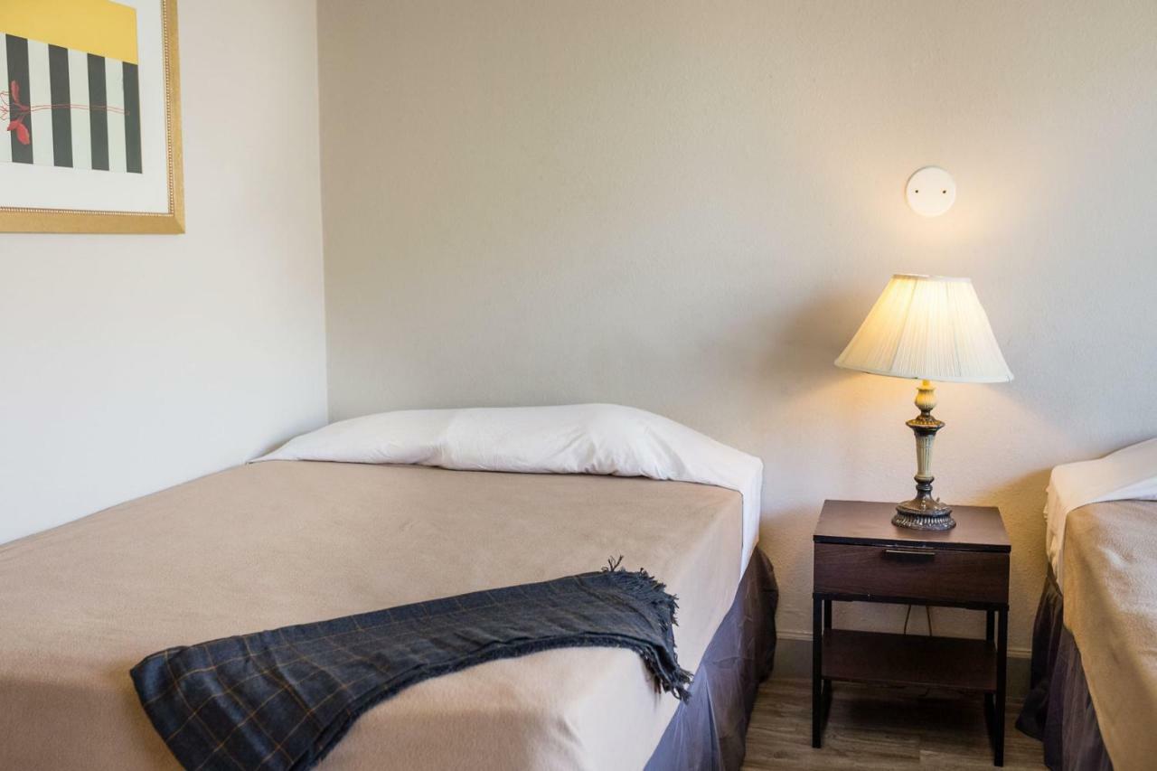 Merit Inn And Suites Beaumont Esterno foto